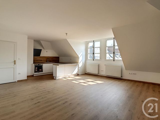 Appartement F3 à louer - 3 pièces - 84,45 m2 - Compiegne - 60 - PICARDIE