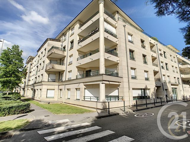 Appartement F3 à louer - 3 pièces - 76,42 m2 - Compiegne - 60 - PICARDIE