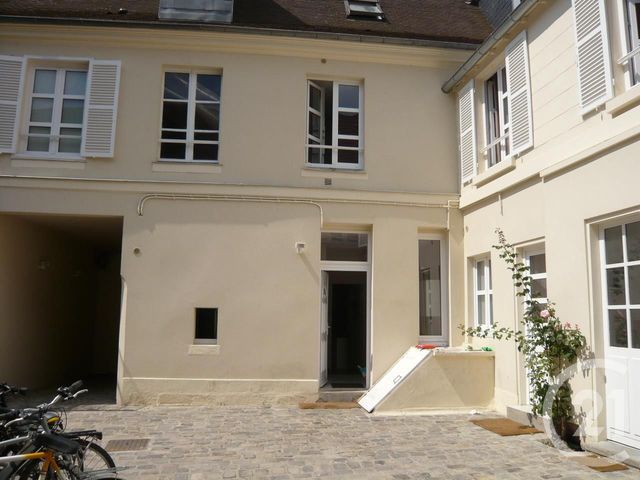 Appartement F1 à louer - 1 pièce - 25,30 m2 - Compiegne - 60 - PICARDIE