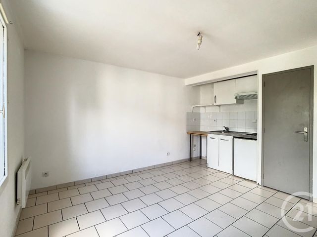 Appartement F2 à louer - 2 pièces - 30,50 m2 - Lacroix St Ouen - 60 - PICARDIE