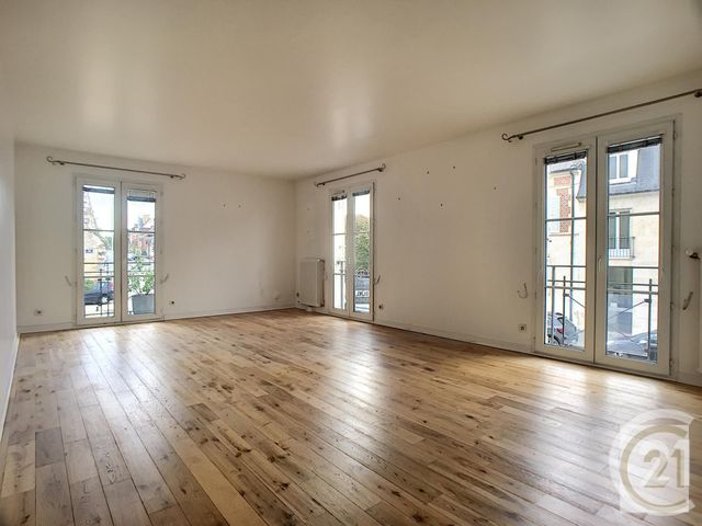 Appartement F4 à louer - 3 pièces - 89,48 m2 - Compiegne - 60 - PICARDIE